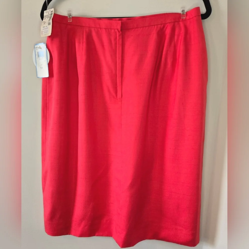Vintage EVAN PICONE, 1970s Saks, Silk Pencil Skirt Original Tags, Coral, Sz 12